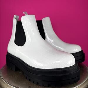 Raid Ronnie White Croc Embossed Chunky Lug Sole Chelsea Boot EU 36